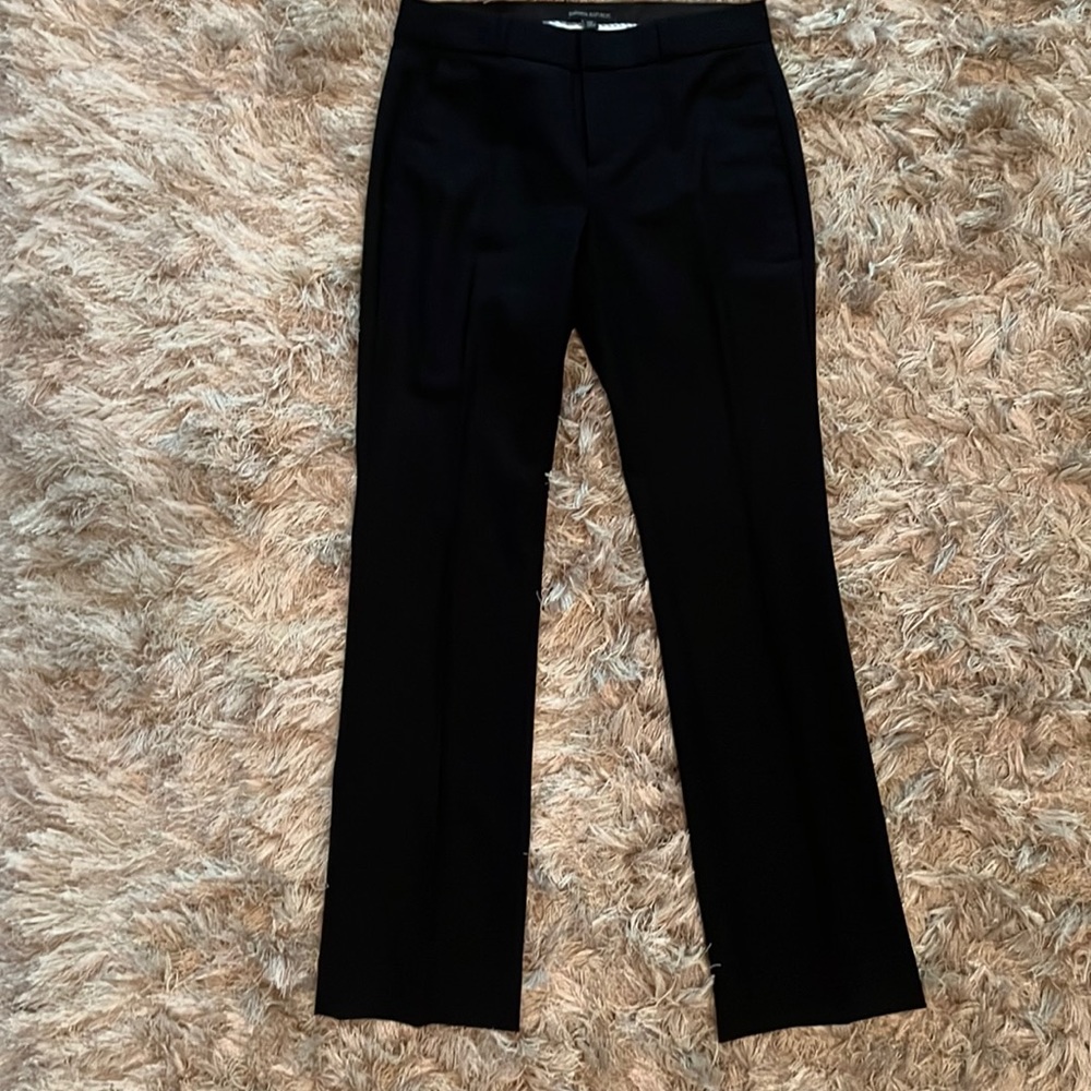 Banana Republic Classic Logan Trouser in black, 0P
